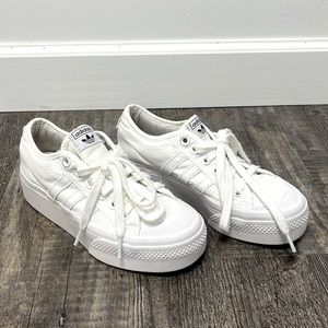 Adidas Nizza women’s size 6 white sneaker